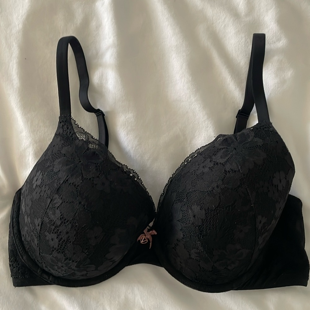 Victorias Secret Body Bra 34DD black lace